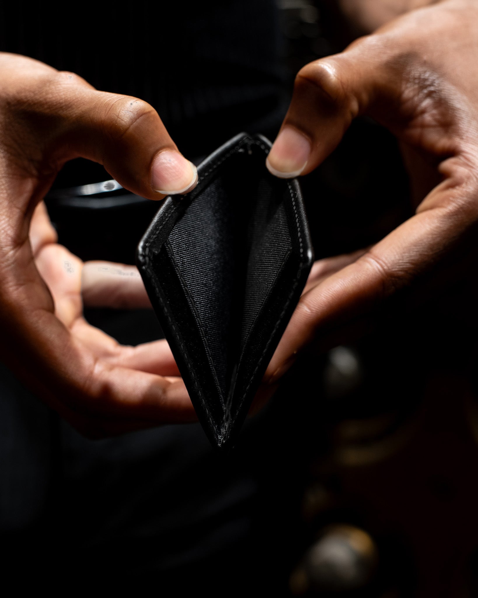 R1SO 1-Pocket 2-Slot Slim Wallet (78mm) - Stealth Classic Wallet Slimmy